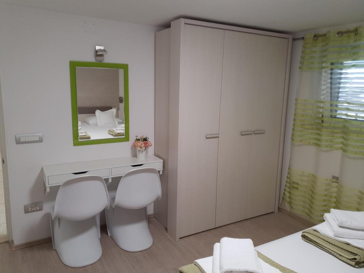 App 2+2 Nizic Apartment Makarska Exterior foto